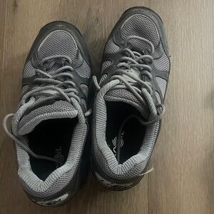 Z-Coil Women's Gray Athletic Lace-Up Sneakers